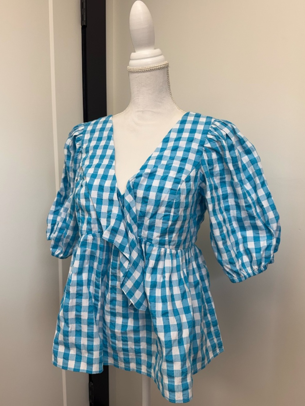 💙 Lilly Pulitzer Blue Gingham Puff Sleeve Top 💙